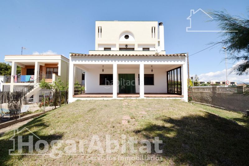 Foto 2f34db4f-bd4a-4169-b317-4b5a4c01e120. Xalet amb aparcament a Playa-Ben Afeli Almazora / Almassora