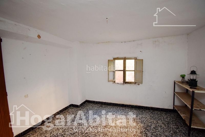 Foto b2c5b4e5-8c3e-487b-8463-dc06e881a813. Casa a Alcora (l´)