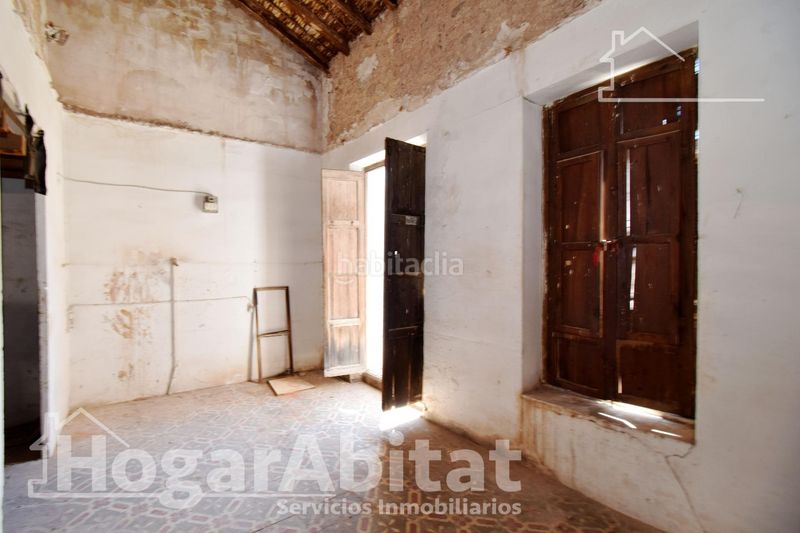 Foto 671fde74-bea5-472a-b6e4-3e1debd2208d. Casa amb aparcament a Vall d´Uixó (la)