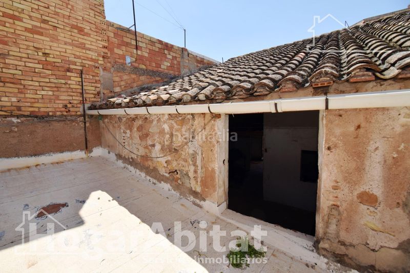Foto aaeca271-0e5b-4ad7-885c-5bc73b353652. Casa amb aparcament a Vall d´Uixó (la)