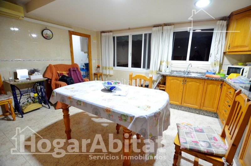 Foto 05285c91-ecf8-46a1-8f25-a4b281e9807a. Casa amb calefacció a Florida Baja Alicante
