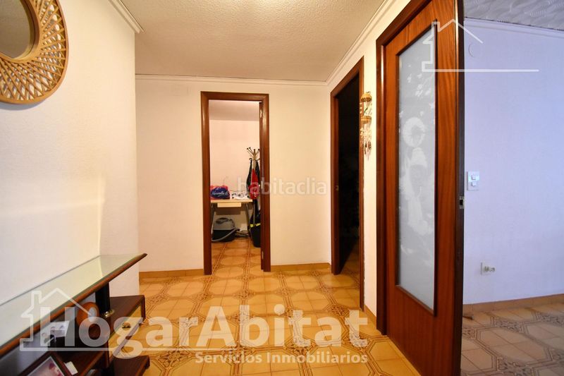 Foto 7994a3a7-70a6-4c84-b3f9-03a45af1aca9. Pis amb aparcament a Piles