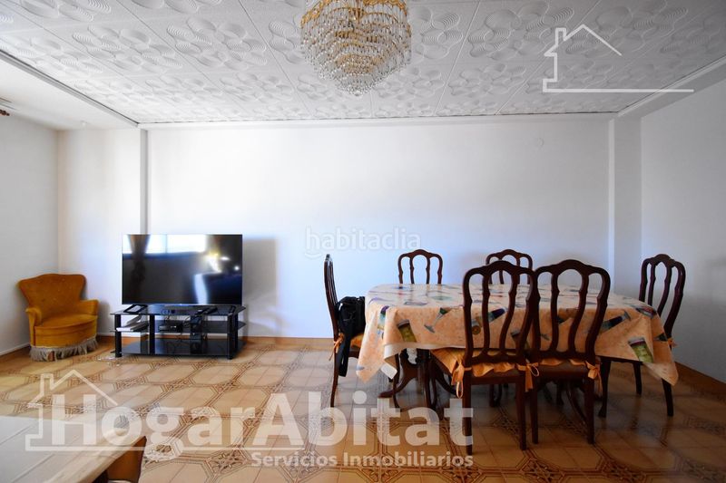 Foto ae6d0198-2175-4e72-8fa7-614625b5831e. Pis amb aparcament a Piles