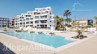 Piso  Calle llac maracaibo. Espectacular, a estrenar! exterior en residencial con garaje y p