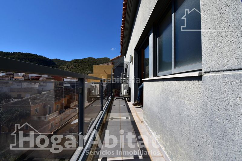 Foto 0faadee4-febd-4f2a-9b5d-6dd10f52d14d. Àtic amb piscina a Pedreguer