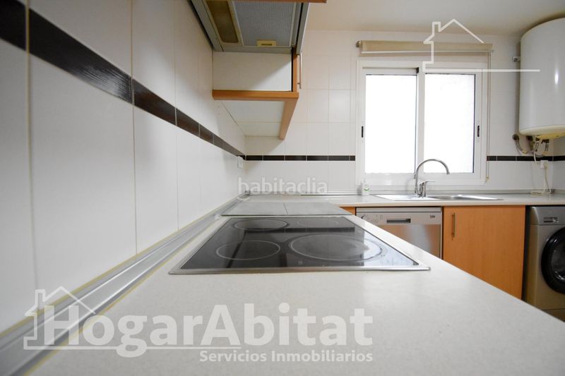 Foto e29b3584-dcc7-4558-9ea5-bf5397817690. Àtic amb piscina a Pedreguer