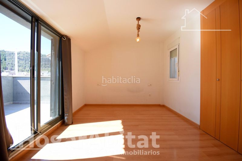Foto f3973e93-568b-41a6-af08-5e2c65f8ff8b. Àtic amb piscina a Pedreguer