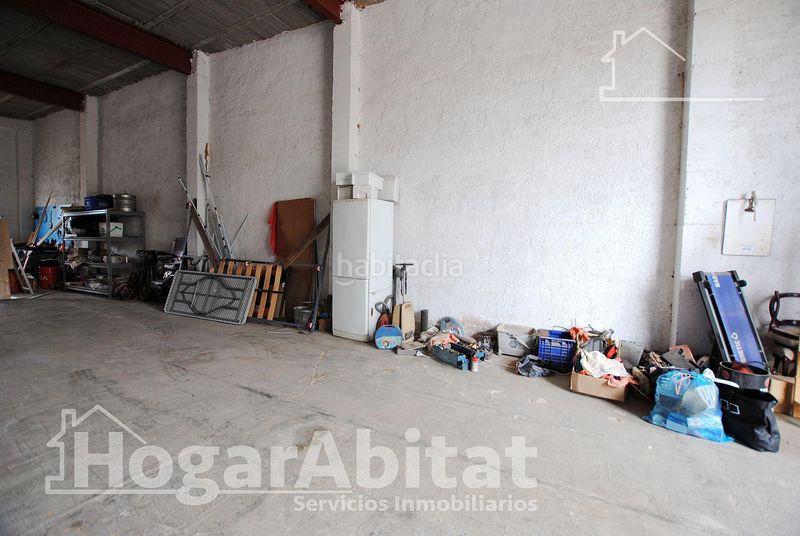 Foto c2ac55d8-9f32-498e-a52e-2cfba0e40064. Local comercial a Almoines