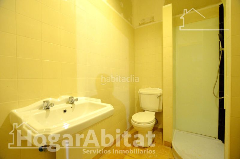 Foto 0573ad9e-0a3b-4145-b5d7-4bc2e3af4058. Casa centro! magnífica casa esquinera y luminosa con dos terrazas y ascensor en Rafelcofer