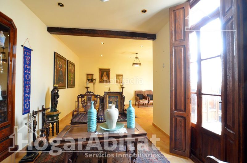 Foto 159b8960-08f8-41b9-9c9c-ef24db0c5648. Casa centro! magnífica casa esquinera y luminosa con dos terrazas y ascensor en Rafelcofer