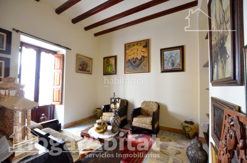 Foto 73bb2f40-bdaa-40da-9264-6162b8af47b8. Casa centro! magnífica casa esquinera y luminosa con dos terrazas y ascensor en Rafelcofer
