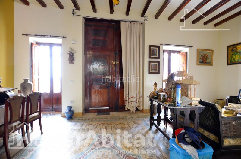 Foto 88dfbaa3-eb0c-4c43-b7de-98544cf87f96. Casa centro! magnífica casa esquinera y luminosa con dos terrazas y ascensor en Rafelcofer