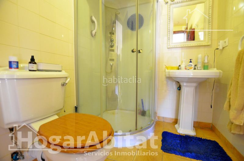 Foto 8d54c6f1-593c-4a2f-95b0-e88befb6a534. Casa centro! magnífica casa esquinera y luminosa con dos terrazas y ascensor en Rafelcofer