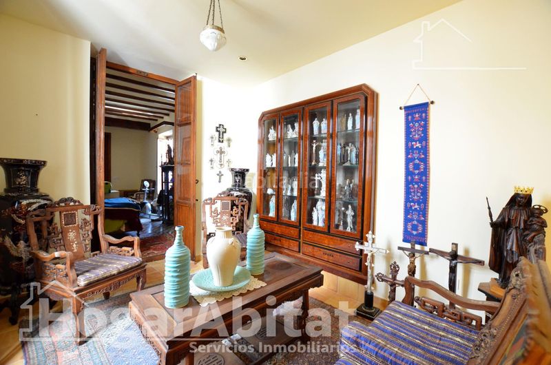 Foto d6371092-47f6-4b44-86ce-5231cd218a19. Casa centro! magnífica casa esquinera y luminosa con dos terrazas y ascensor en Rafelcofer