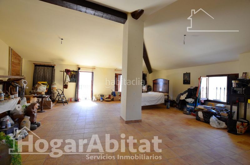 Foto f4a30b6f-29db-4e55-943c-f871710a55f8. Casa centro! magnífica casa esquinera y luminosa con dos terrazas y ascensor en Rafelcofer