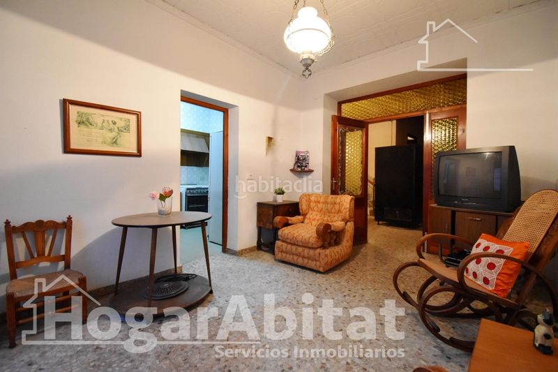 Foto f209c424-4009-4a4e-9fe6-75214db4d301. House with heating in Favara