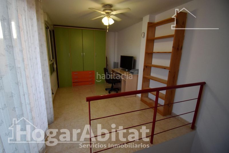 Foto c5b6a8db-dea7-49d6-86ce-c5403ca9d885. Casa adossada amb aparcament a Onda