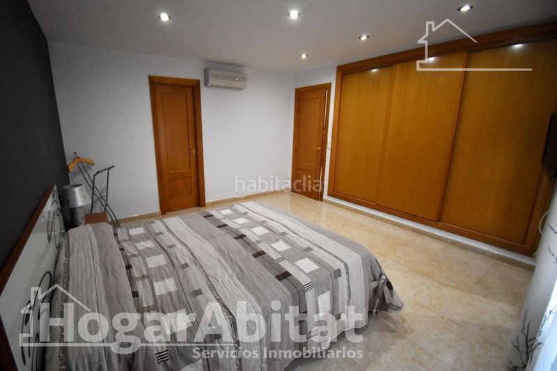 Foto e6bbe760-39d5-4861-a790-c0c0653006f9. Casa adossada amb aparcament a Onda