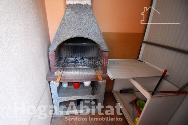 Foto f9a848c8-4ec3-431c-929e-337837779cee. Casa adossada amb aparcament a Onda