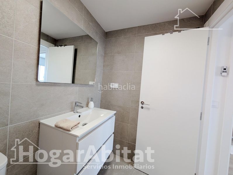 Foto d98de569-cd75-4304-94eb-05184c8613f8. Àtic amb aparcament piscina a Monte Faro-Altomar II Santa Pola