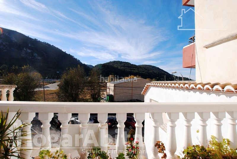 Foto 2aa23119-6048-4e7d-b45b-29b1418905aa. Casa adossada amb aparcament a Barx