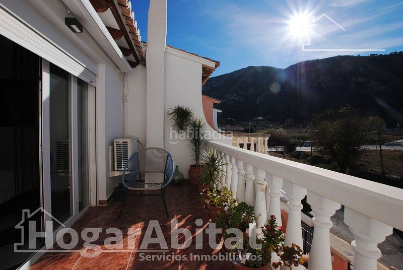 Foto bdb7df03-4551-4420-9eaa-660e6062e243. Casa adossada amb aparcament a Barx