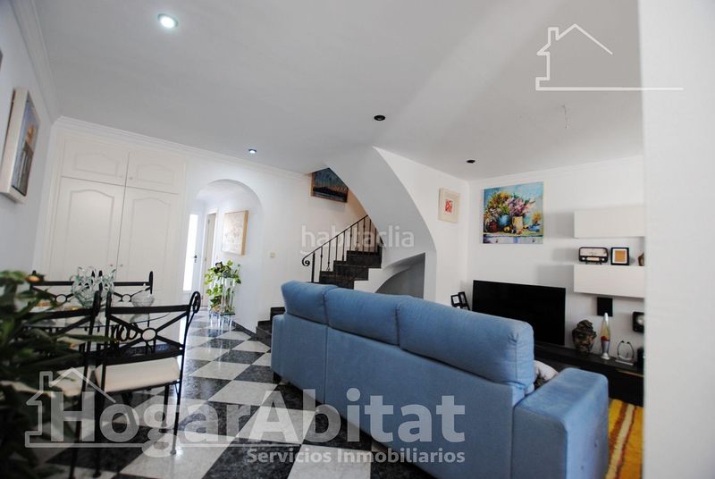 Foto bf9c55d6-fc0a-458d-ada2-89b5ae1cbde8. Casa adossada amb aparcament a Barx