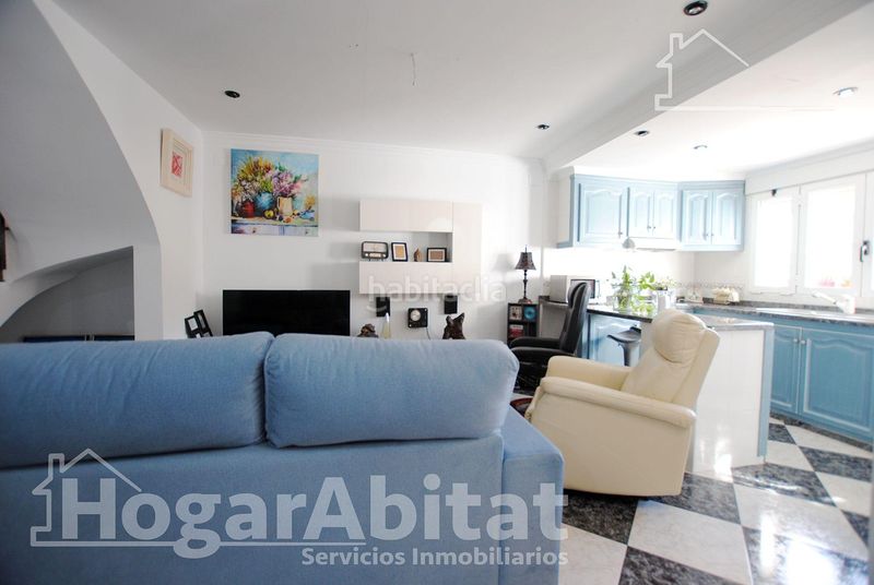 Foto d323c678-c545-4a6a-855b-18e920f04b76. Casa adossada amb aparcament a Barx