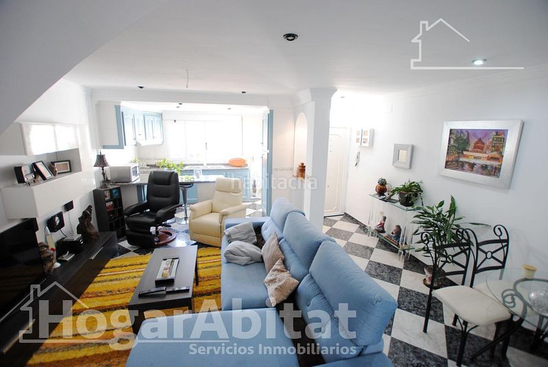 Foto fc3f908b-ad57-448b-b57e-58b3ff762821. Casa adossada amb aparcament a Barx