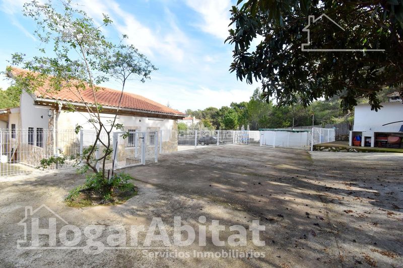 Foto 89c2e522-6982-4777-9ba4-fa8ad4c815dd. Xalet amb calefacció aparcament piscina a Simat de la Valldigna