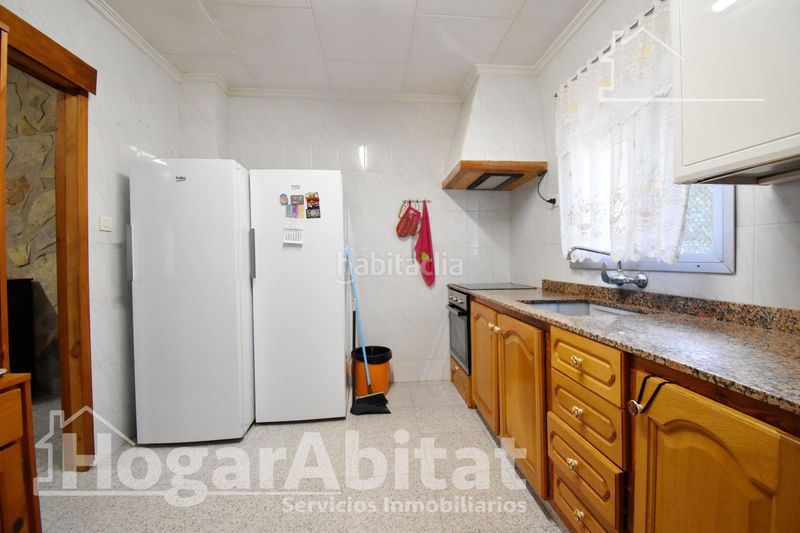 Foto c987b092-57b3-48c1-a3d3-c7793e7f49eb. Xalet amb calefacció aparcament piscina a Simat de la Valldigna