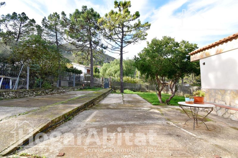 Foto e31af864-f12e-4c72-b63f-24df90f5f321. Xalet amb calefacció aparcament piscina a Simat de la Valldigna