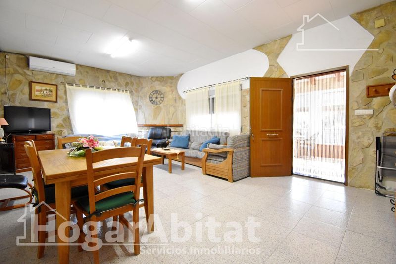 Foto f1dde4d0-0187-4d4d-b927-63fc8d8bba56. Xalet amb calefacció aparcament piscina a Simat de la Valldigna