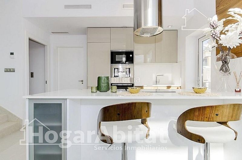 Foto 0e821f93-bd20-4ff0-9bc8-144bbdbe1326. Xalet amb aparcament piscina a El Playazo Vera