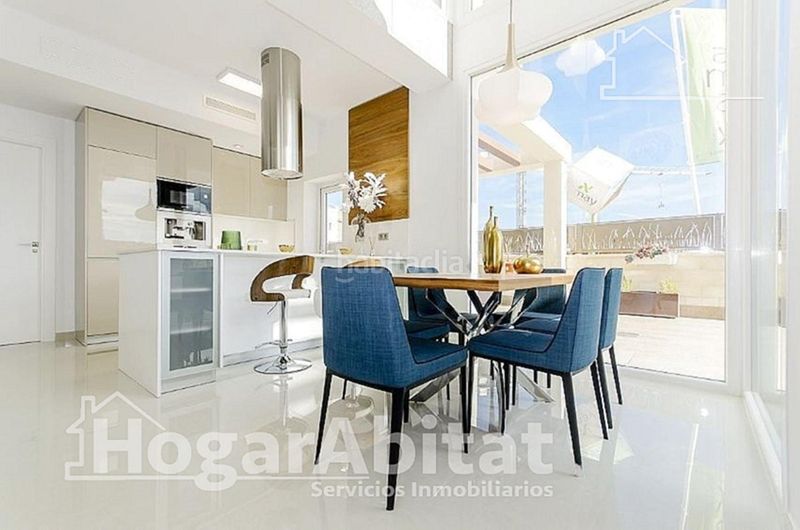 Foto c5b4ff5d-36e3-48b3-a6cf-a1d60b69f092. Xalet amb aparcament piscina a El Playazo Vera