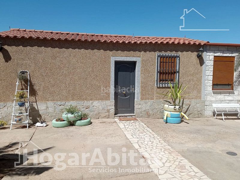Foto c8542b9c-cc0d-44c8-910c-3e580fdc420a. Xalet amb aparcament piscina a pedanías de Badajoz Badajoz