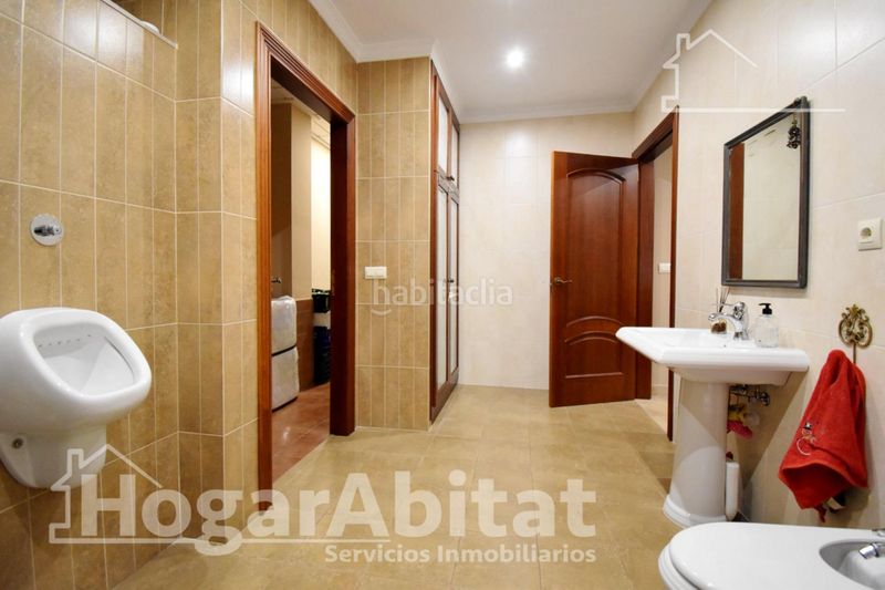 Foto 289df294-1f40-44a6-b6b5-b2f01c7b1ade. Casa amb aparcament a Almoines