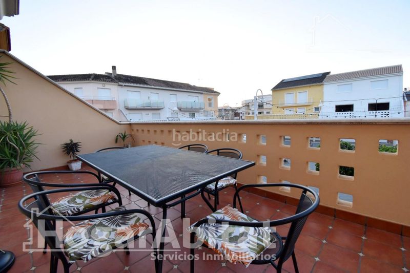 Foto 3ef18494-8ea3-4fdf-90d3-1f141e20ae66. Casa amb aparcament a Almoines