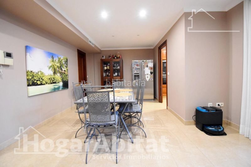 Foto 5d971113-2c81-4c02-8086-71473fb5723d. Casa amb aparcament a Almoines