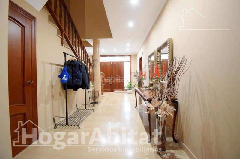 Foto 7fb110bc-27cb-4d91-b888-80e784dda661. Casa amb aparcament a Almoines