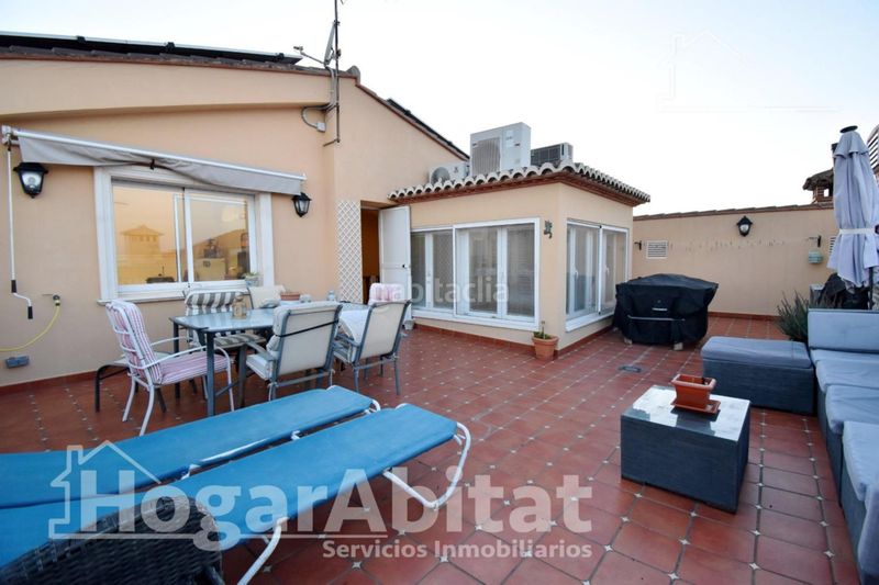 Foto 80ece208-2ce8-45bc-8b10-c59e1ff1357e. Casa amb aparcament a Almoines