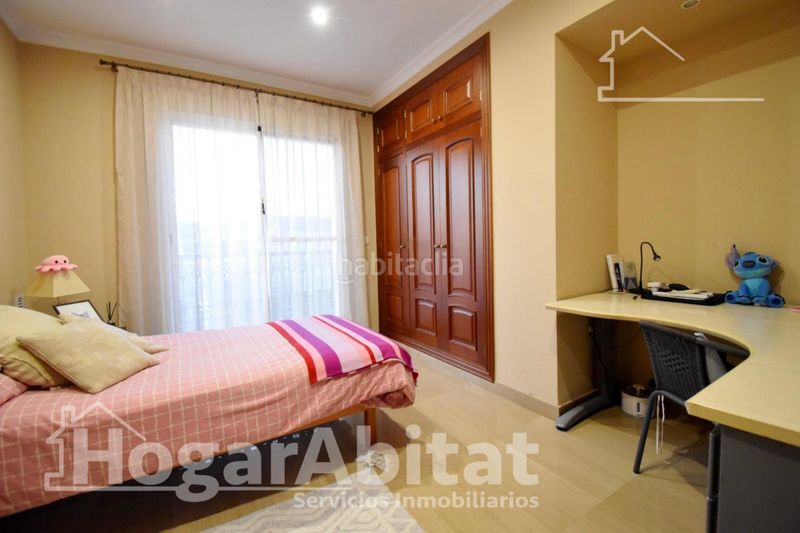 Foto 853a3963-9c2d-4f23-91e7-57b819bf3ece. Casa amb aparcament a Almoines