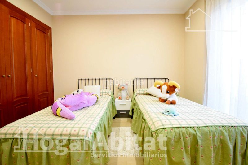 Foto 893c795d-19ac-47ac-ada0-fb38b20f8a64. Casa amb aparcament a Almoines