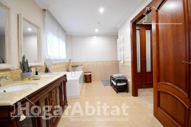Foto 9a1a08d2-6961-4b85-b292-28ed1e47bf0b. Casa amb aparcament a Almoines