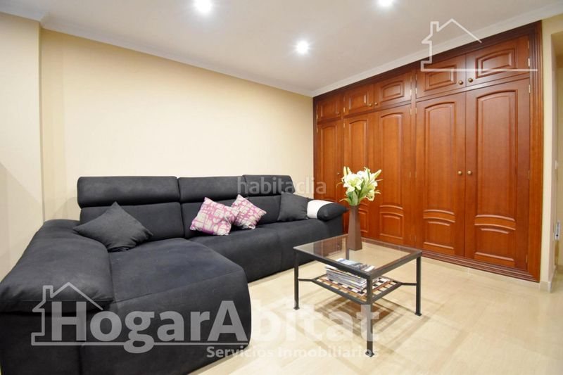 Foto bd7f5a95-0995-46d9-b2a6-61eb23121ab2. Casa amb aparcament a Almoines