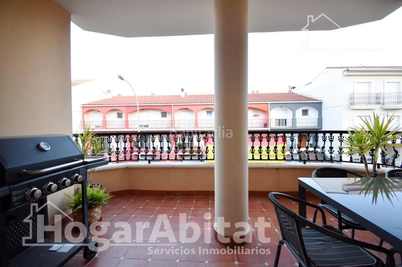 Foto dc563f1a-a89d-4051-9ac5-617bc79922e0. Casa amb aparcament a Almoines