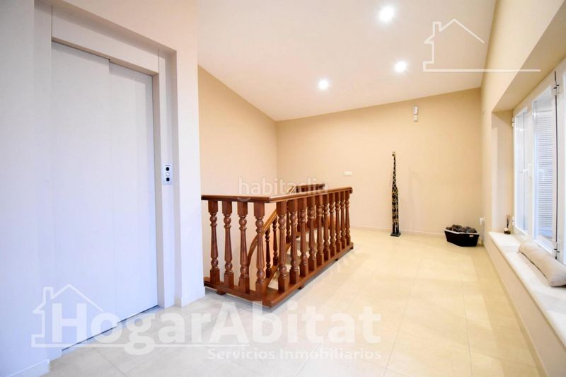 Foto e4704887-7d3c-45f4-9647-d357e520eb45. Casa amb aparcament a Almoines