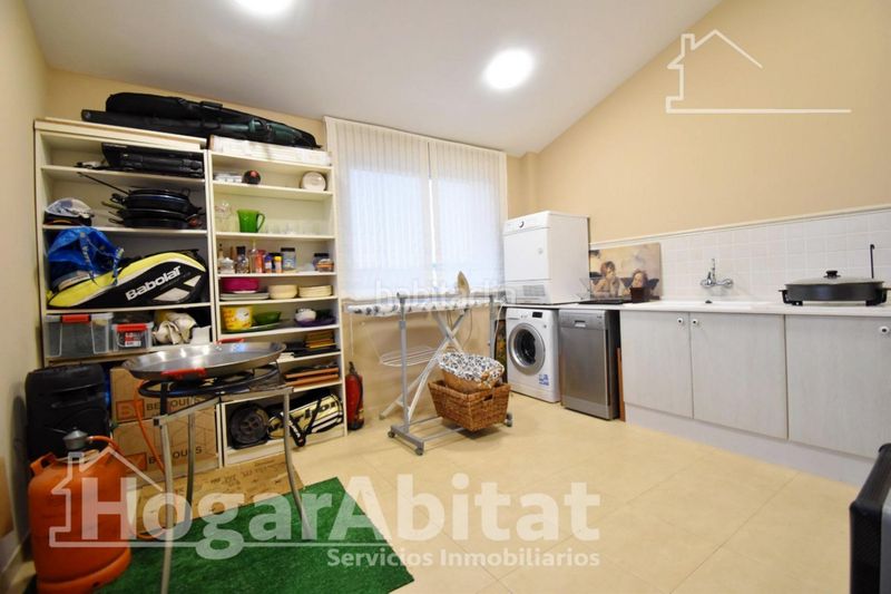 Foto e79b5701-57cb-4ae9-8c98-ad5950fb3d8c. Casa amb aparcament a Almoines
