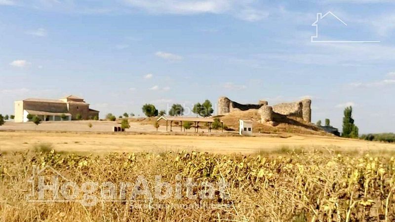 Foto 4c2eb814-ca5a-4cf4-9d7a-7c91eeadb1f6. Edifici a Villarejo de Fuentes