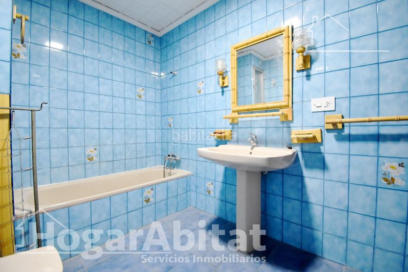 Foto 8fe6a08f-2a35-466f-bf99-f4c6c31e1de2. Edifici a Favara